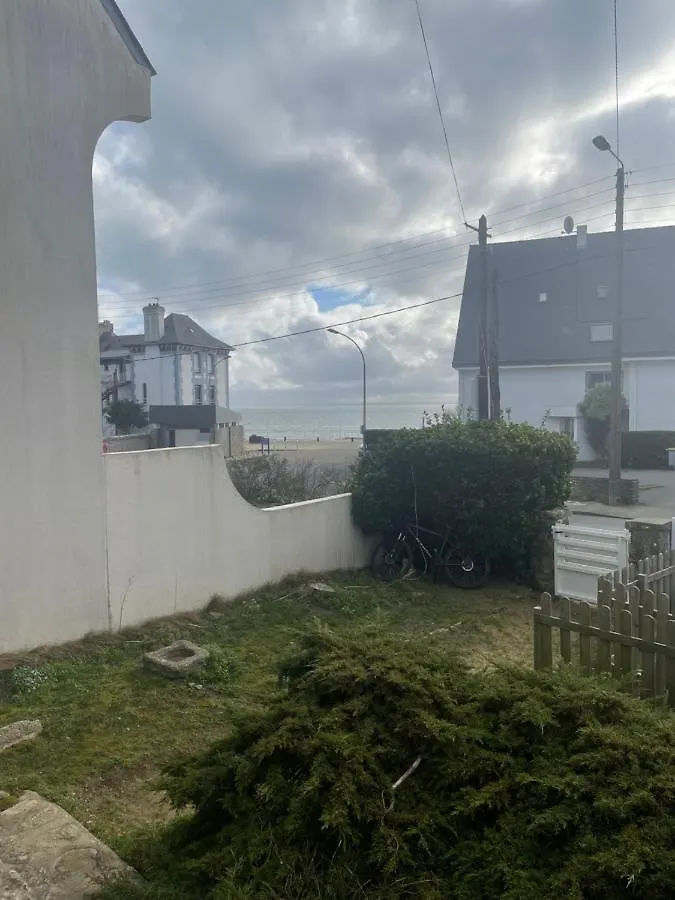 Grande Maison Vue Mer La Grande Plage A Pied キブロン