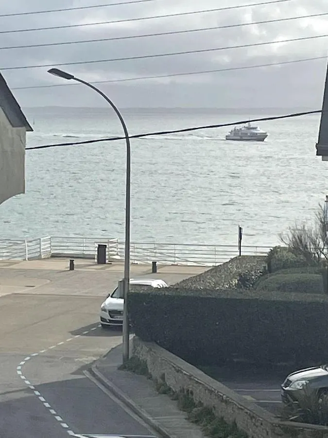 Grande Maison Vue Mer La Grande Plage A Pied キブロン 別荘